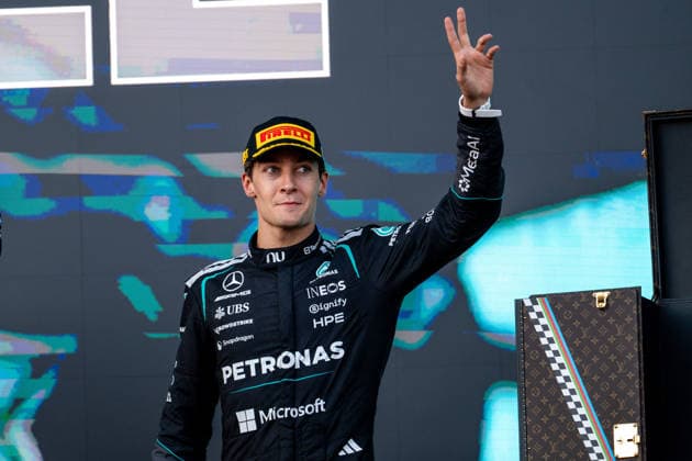 September 26, 2026, AZE, Motorsports, FIA Formula 1 World Championship, 2026 Season, Baku City Circuit, Azerbaijan Grand Prix: George Russell of the Mercedes AMG Petronas F1 Team, Great Britain, No. 63, celebrates his victory on the podium during the award ceremony in Baku, Baku City Circuit, Azerbaijan Copyright: xNordphoto Memmlerx
