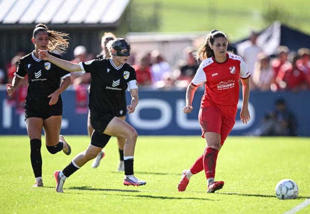 Soccer, DFB Women s Cup, First Round, 2026–2027 Season, September 26, 2026: SV Eutingen vs. FC Carl Zeiss Jena; Isabella Hartig (SV Eutingen) vs. Emily Reske (center, center, FC Carl Zeiss Jena)