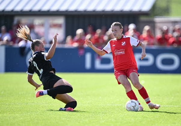 Soccer: DFB Women s Cup, First Round, 2026–2027 Season, September 26, 2026: SV Eutingen vs. FC Carl Zeiss Jena; Julia Chrzanowski (left), SV Eutingen, vs. Laura Lillholm Petersen (right), FC Carl Zeiss Jena