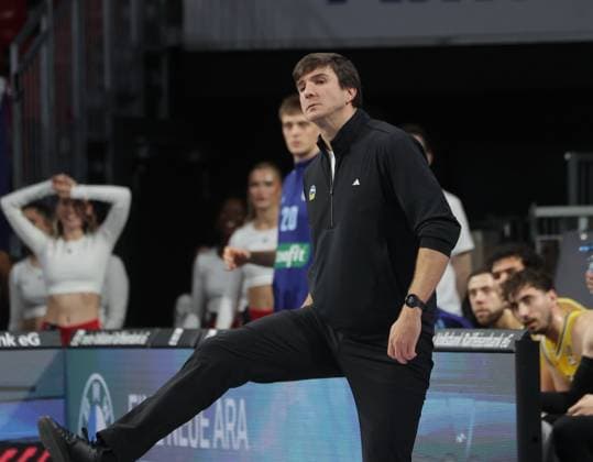 Berlin s coach Pedro CALLES, Basketball Bayern Berlin, Bundesliga, FC Bayern Basketball vs. Alba Berlin, Matchday 2, 2026–2027 season, September 26, 2026, in Munich, BMW PARK, Germany. Source: Copyright Credit Oryk HAIST xBASKETBALL-BAYERN-BERLINx