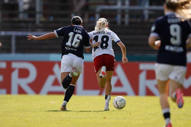 Soccer I Women I 2026–2027 Season I DFB Cup I SV Meppen vs. Hamburger SV I September 26, 2026 Rahel Lang 16, SV Meppen and Lena Martens (18), Hamburger SV in a tackle at Meppen’s Hänsch Arena in Lower Saxony, Germany Copyright: xLobeca CedricxSiefkerx