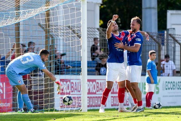 From left: Goal scorer Mehdi Hetemaj (VfR Mannheim, 34), Melvin Ramusovic (VfR Mannheim, 6), and players from VfR Mannheim celebrating the goal that made the score 5–1, Celebration, goal celebration, goal scored, celebrating the goal, goal, celebration, celebrating the goal, rejoicing, joy, happy, optimistic, positive, game scene, highlight, action, 09 26 2026, Mannheim, Germany, soccer, Regionalliga Südwest, VfR Mannheim, SG Barockstadt, Fulda, Lehnerz xozx