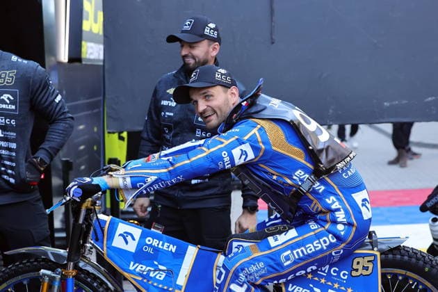 26.09.2026 TORUN (POLSKA), STADION MOTOARENA IM. MARIANA ROSE; ZUZEL, INDYWIDUALNE MISTRZOSTWA SWIATA - RUNDA 10 FINALOWA (FIM SPEEDWAY GRAND PRIX World Championship, WM, Weltmeisterschaft 2026 - ROUND 10 FINAL) DEWALT FIM SPEEDWAY GP OF POLAND - TORUN - TRENING KWALIFIKACJE (QUALIFYING, PRACTICE) NZ BARTOSZ ZMARZLIK FOTO PAWEL WILCZYNSKI CYFRASPORT NEWSPIX.PL --- newspix.pl 