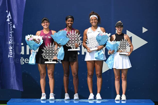 Ankara Open WTA, Tennis Damen 125 Tennis Tournament ANKARA, TURKIYE - SEPTEMBER 26: Polish Weronika Falkowska (L) and American Alana Smith (2nd L) face Slovenian Dalila Jakupovic (R) and Swiss Naima Karamoko (2nd R) during the doubles final of the Turk Telekom Ankara Open WTA 125 tennis tournament hosted by Topspin Tennis Academy Bilkent in Ankara, Turkiye, on September 26, 2026. Harun Ozalp Anadolu Ankara Turkey. Editorial use only. Please get in touch for any other usage.  Copyright: x2026xAnadoluxHarunxOzalpx
