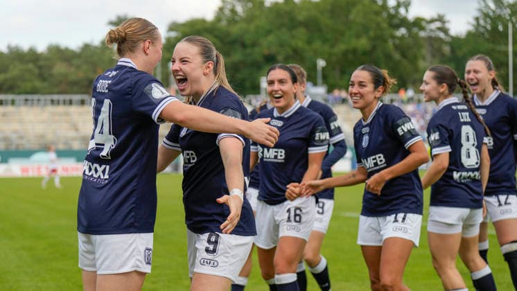 September 26, 2026, Hänsch Arena, Meppen, GER, Women s Soccer, DFB Cup: SV Meppen vs. Hamburger SV, 1–0 Goal scorer Bente Marie Bode (SV Meppen 14) celebrates with Marleen Kropp (SV Meppen 9). DFL regulations prohibit any use of photographs as image sequences and or quasi-video. Meppen, Lower Saxony, Hänsch Arena