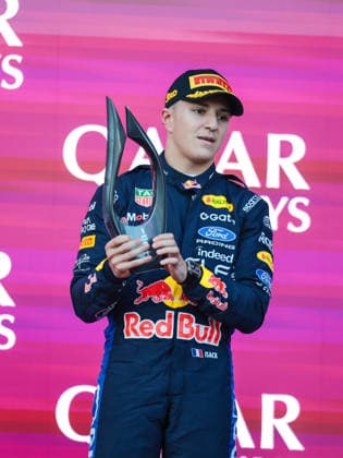 F1 - AZERBAIJAIN GRAND PRIX 2026 HADJAR Isack (fra), Red Bull Racing Ford RB22, portrait podium celebration during the 2026 Formula 1 Azerbaijan Grand Prix, 15th round of the 2026 Formula One World Championship, WM, Weltmeisterschaft from September 24 to 26, 2026 on the Baku City Circuit, in Baku, Azerbaijan - BakuAzerbaijan  Copyright: xEricxAlonsox