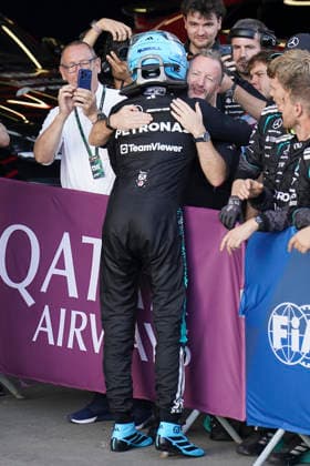 FORMULA 1 AZERBAIJAN GRAND PRIX 2026 George Russell (GBR) 63 Mercedes celebrates with his team in parc ferme after winning the race during the Formula 1 Qatar Airways Azerbaijan Grand Prix 2026, Round 15 of the 2026 Formula 1 World Championship, WM, Weltmeisterschaft from 24th - 26th September 2026 at the Baku City Circuit, Baku, Azerbaijan. Credit: Robbie Hoad Every Second Media Editorial use only. All images are copyright Every Second Media Limited. No images may be reproduced without prior permission. Copyright: xIMAGO EveryxSecondxMediax ESM-2183-0465 RobbiexHoadx xEveryxSecondxMediax