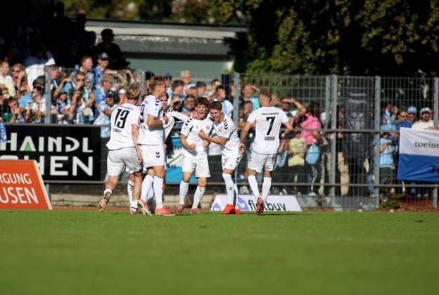 Soccer, Men s, Bavarian Regional League, 2026–2027 Season, SV Wacker Burghausen vs. TSV 1860 Munich, at the flatbuy Stadium on Liebigstraße 2 1, goal by Maximilian Schuhbauer for SV Wacker Burghausen, celebration