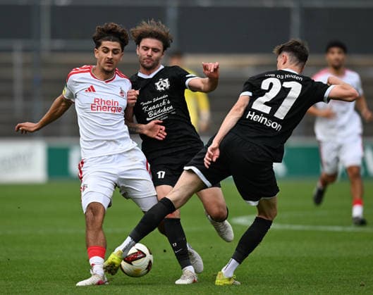September 26, 2026, xophax, soccer, Regionalliga West, September 26, 27, Franz Kremer Stadium: 1. FC Köln vs. VFB 03 Hilden. From left to right: Kristiyan Irmiev (1. FC Köln), Verharr Ismailji and Linus Ansumana (both Hilden). Cologne