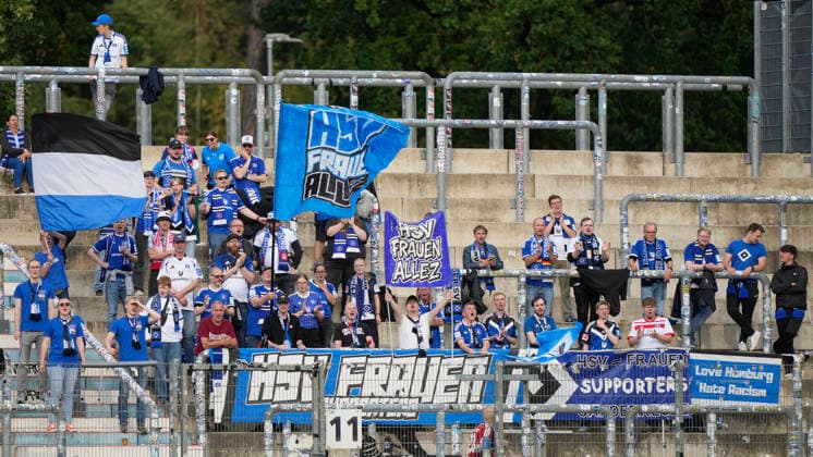 September 26, 2026, Hänsch Arena, Meppen, GER, Women s Soccer, DFB Cup: SV Meppen vs. Hamburger SV, the HSV fans in the visitors section. DFL regulations prohibit any use of photographs as image sequences and or quasi-video. Meppen, Lower Saxony, Hänsch Arena