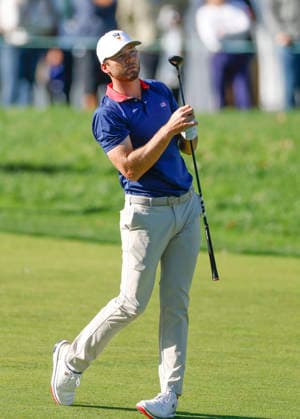 Sam Burns of the United States watches his second shot on the sixth hole in a four-ball match during the third round of the 2026 President s Cup golf tournament at Medinah Country Club in Chicago, Illinois, on Saturday, September 26, 2026.  CHI20260926739 TANNENxMAURY