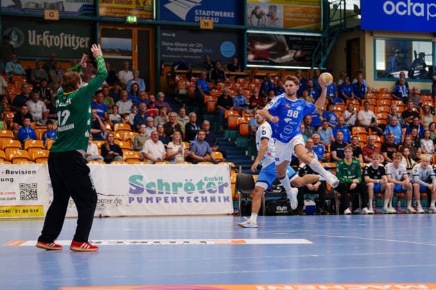 2nd Handball Bundesliga, Matchday 5: Dessau Roßlauer HV 06 0 VfL Potsdam Yannick Marcos Pust Dessau Roßlauer HV 06, 98 on a jump shot on September 26, 2026, at the Anhalt Arena, Dessau-Roßlau, Saxony-Anhalt, Dessau-Roßlau, Anhalt Arena, Saxony-Anhalt, Germany