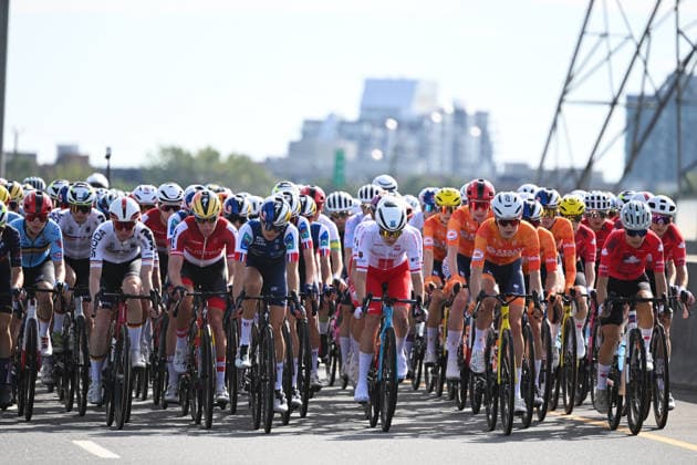 2026 UCI Road World Championships Picture by Zac Williams SWpix.com - 26 09 2026 - Cycling - 2026 UCI Road World Championships - MontrÃ al, Canada - Women Elite Road Race - The peloton Copyright: x xSWpix.comx(t axPhotographyxHubxLtd)xZacxWilliams SWpix.comx SWP-3521-3974