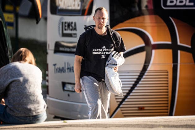 September 26, 2026, xhfmx, Basketball easyCredit BBL Bundesliga, Frankfurt Skyliners vs. Rasta Vechta; Rasta Vechta arrives in Frankfurt; Christian Held, coach of Rasta Vechta; Frankfurt am Main
