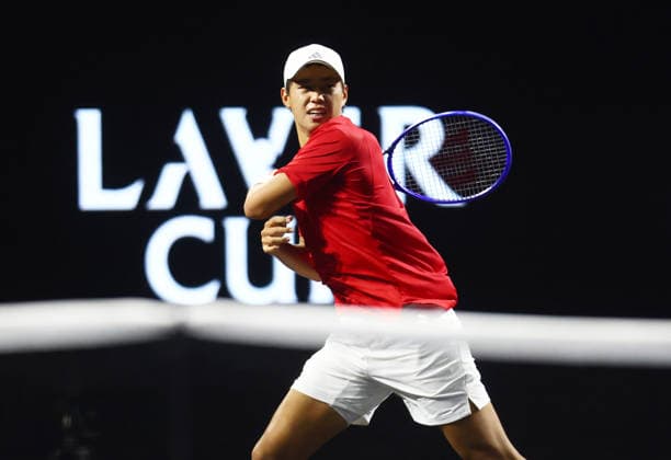 2026 Laver Cup, day two, O2 Arena, London,26 09 2026 Learner Tien (USA) in action during his match against Flavio Cobolli (ITA) in the 2026 Laver Cup at the O2 Arena, LOndon London O2 Arena London GBR, UK NEWSPAPERS OUT Copyright: xMarkxGreenwoodx