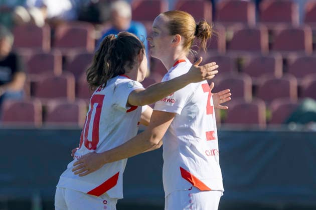 Ingolstadt, Germany, September 26, 2026, 2026–2027 DFB Women’s Cup, Round 1: FC Ingolstadt 04 vs. 1 FSV Mainz 05. Pictured, second from left: goal scorer Leonie Stöhr (Stoehr) of FSV celebrating after her goal to make it 1 6, with Vital Kats. FSV DFL DFB regulations prohibit any use of photographs as image sequences and or quasi-video. ESV Stadion Bayern Copyright: xFotostandx xSchäferx