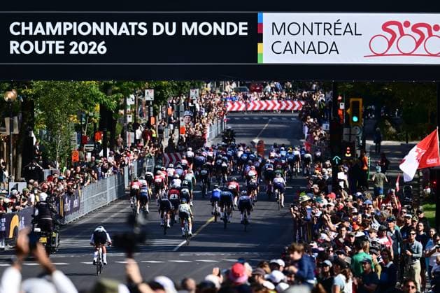 UCI 2026 Road World Championship, WM, Weltmeisterschaft Montreal 26 09 2026 MONTREAL, CANADA - SEPTEMBER 26 : General view showing the peloton during the Women Elite cycling road race of the 2026 UCI Road World Championships 93th edition an UCI World Championships cycling race of 180.1 km with start in Montreal and finish in Montreal on September 26, 2026 in Montreal, Canada, 26 09 2026 Montreal Canada  Copyright: xPeterxDexVoechtx