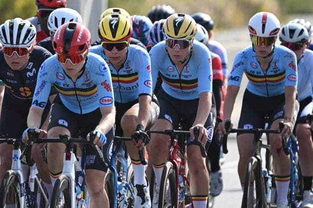 UCI 2026 Road World Championship, WM, Weltmeisterschaft Montreal 26 09 2026 MONTREAL, CANADA - SEPTEMBER 26 : Riders of Team Belgium during the Women Elite cycling road race of the 2026 UCI Road World Championships 93th edition an UCI World Championships cycling race of 180.1 km with start in Montreal and finish in Montreal on September 26, 2026 in Montreal, Canada, 26 09 2026 Montreal Canada  Copyright: xZacxWilliams Swpix.Comx xPoolx