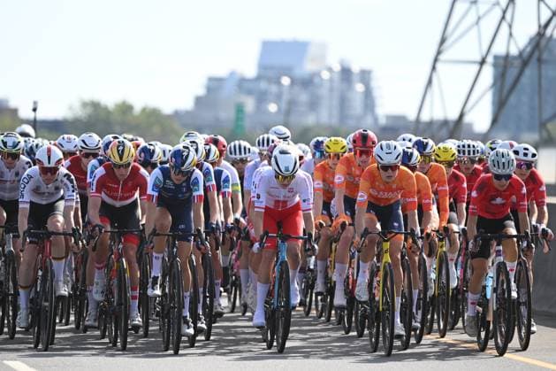 UCI 2026 Road World Championship, WM, Weltmeisterschaft Montreal 26 09 2026 MONTREAL, CANADA - SEPTEMBER 26 : Peloton during the Women Elite cycling road race of the 2026 UCI Road World Championships 93th edition an UCI World Championships cycling race of 180.1 km with start in Montreal and finish in Montreal on September 26, 2026 in Montreal, Canada, 26 09 2026 Montreal Canada  Copyright: xZacxWilliams Swpix.Comx xPoolx