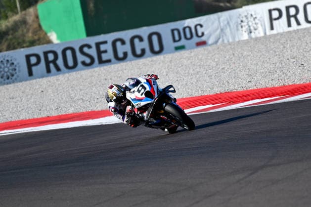 WorldSBK EICMA Italian Round - Friday Danilo Petrucci of Italy rides for the ROKiT BMW Motorrad WorldSBK Team on a BMW M 1000 R during the FIM SBK Motul World Championship, WM, Weltmeisterschaft 2026 - Round 10 - EICMA Italian Round Grand Prix at the Cremona International Circuit Angelo Bergamonti in San Martino del Lago, Cremona, Italy, on September 26, 2026. San Martino del Lago Cremona Italy  Copyright: xRobertoxTommasinix originalFilename:tommasini-fimsbkwo260926_npdKj.jpg