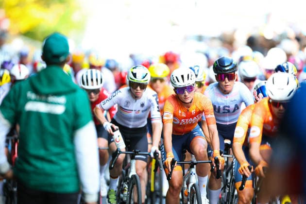 2026 UCI Road World Championships Picture by Vaughn Ridley SWpix.com - 26 09 2026 - Cycling - 2026 UCI Road World Championships - MontrÃ al, Canada - Women Elite Road Race - Netherlands Copyright: x xSWpix.comx(t axPhotographyxHubxLtd)xVaughnxRidley SWpix.comx SWP-3521-4024