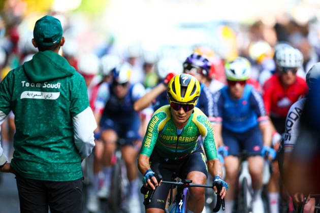 2026 UCI Road World Championships Picture by Vaughn Ridley SWpix.com - 26 09 2026 - Cycling - 2026 UCI Road World Championships - MontrÃ al, Canada - Women Elite Road Race - South Africa Copyright: x xSWpix.comx(t axPhotographyxHubxLtd)xVaughnxRidley SWpix.comx SWP-3521-4025