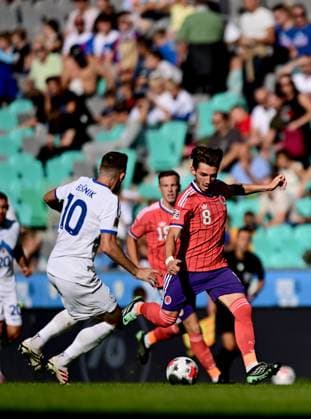 Billy Gilmour of Scotland in action against Timi Max Elsnik of Slovenia Slovenia v Scotland, UEFA Nations League, Football, Stadion Stozice, Ljubljana, Slovenia - 26 Sep 2026Ljubljana Stadion Stozice Australia  Copyright: xNikolaxKrstic Shutterstockx 17170707bk