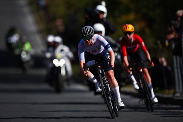 2026 UCI Road World Championships Picture by Vaughn Ridley SWpix.com - 26 09 2026 - Cycling - 2026 UCI Road World Championships - MontrÃ al, Canada - Women Elite Road Race - Marte Berg Edseth (Norway), Natalie Quinn (USA) Copyright: x xSWpix.comx(t axPhotographyxHubxLtd)xVaughnxRidley SWpix.comx SWP-3521-4053