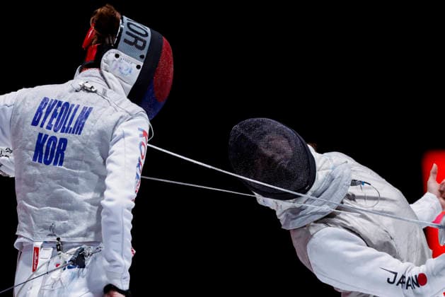 Asian Games Aichi Nagoya 2026 in Nagoya, Japan Team Republic of Korea (L) and Team Japan (R) in action at the 20th Asian Games Aichi Nagoya 2026 women s gold medal fencing match between Republic of Korea VS Japan at the Aichi Sky Expo Hall in Nagoya, Japan, on September 26th, 2026. Nagoya Japan  Copyright: xMatrixxImagesx xSimonxBonnyx