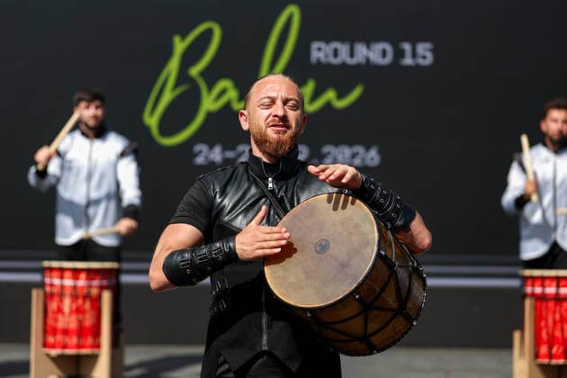 BAKU, AZERBAIJAN - SEPTEMBER 26: Azerbaijani musician prior to the F1 Grand Prix of Azerbaijan at Baku City Circuit on September 26, 2026 in Baku, Azerbaijan. (Photo by Qian Jun SPP-Paddocker) Copyright: xQianxJun SPP-Paddockerx Sportspressphoto_SPR240088