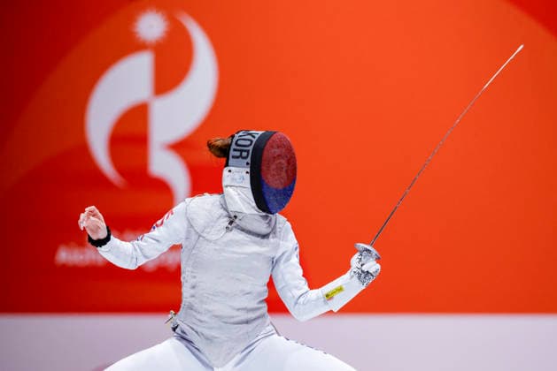 Asian Games Aichi Nagoya 2026 in Nagoya, Japan Team Republic of Korea in action at the 20th Asian Games Aichi Nagoya 2026 women s gold medal fencing match between Republic of Korea VS Japan at the Aichi Sky Expo Hall in Nagoya, Japan, on September 26th, 2026. Nagoya Japan  Copyright: xMatrixxImagesx xSimonxBonnyx