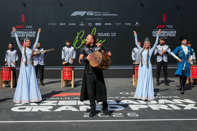 BAKU, AZERBAIJAN - SEPTEMBER 26: Azerbaijani musicians and dancers prior to the F1 Grand Prix of Azerbaijan at Baku City Circuit on September 26, 2026 in Baku, Azerbaijan. (Photo by Qian Jun SPP-Paddocker) Copyright: xQianxJun SPP-Paddockerx Sportspressphoto_SPR240091