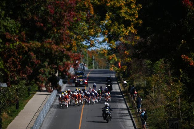 2026 UCI Road World Championships Picture by Vaughn Ridley SWpix.com - 26 09 2026 - Cycling - 2026 UCI Road World Championships - MontrÃ al, Canada - Women Elite Road Race - The peloton Copyright: x xSWpix.comx(t axPhotographyxHubxLtd)xVaughnxRidley SWpix.comx SWP-3521-4074