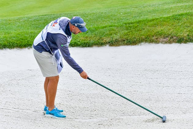 GOLF : FedEx Open de France - 26 09 26 Illustration de Caddie GuyancourtFrance  Copyright: xBaptistexAutissierx