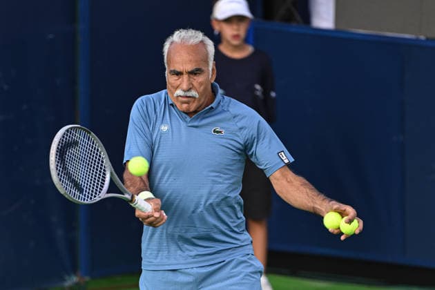 Ankara Open WTA, Tennis Damen 125 Tennis Tournament ANKARA, TURKIYE - SEPTEMBER 26: Former professional tennis player Mansour Bahrami, also known as the King of Trick Shots, takes part in an exhibition match during the Turk Telekom Ankara Open WTA 125 tennis tournament in Ankara, Turkiye, on September 26, 2026. Harun Ozalp Anadolu Ankara Turkey. Editorial use only. Please get in touch for any other usage.  Copyright: x2026xAnadoluxHarunxOzalpx