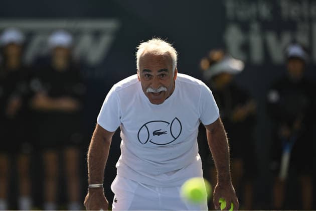 Ankara Open WTA, Tennis Damen 125 Tennis Tournament ANKARA, TURKIYE - SEPTEMBER 26: Former professional tennis player Mansour Bahrami, also known as the King of Trick Shots, takes part in an exhibition match during the Turk Telekom Ankara Open WTA 125 tennis tournament in Ankara, Turkiye, on September 26, 2026. Harun Ozalp Anadolu Ankara Turkey. Editorial use only. Please get in touch for any other usage.  Copyright: x2026xAnadoluxHarunxOzalpx