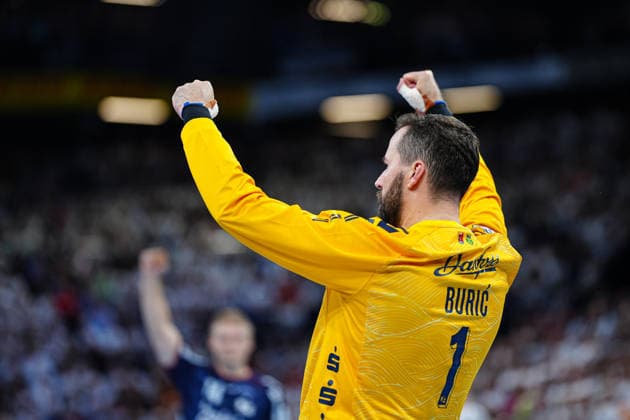 Celebration after a save by Benjamin Buric, SG Flensburg Handewitt, 01 GER, THW Kiel vs. SG Flensburg Handewitt, Handball, 1st Bundesliga, Matchday 6, 2026–2027 Season, September 26, 2026 GER, THW Kiel vs. SG Flensburg Handewitt, Handball, 1st Bundesliga, Matchday 6, 2026–2027 Season, September 26, 2026 Kiel Copyright: xEibner-Pressefoto MarcelxvonxFehrnx EP_MFN