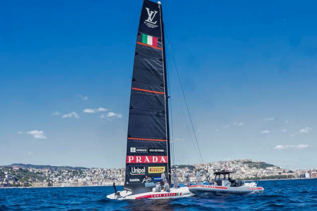 THE LOUIS VUITTON 38TH AMERICA™S CUP PRELIMINARY REGATTA, NAPLES Luna Rossa team competes on the second day of the preliminary regatta for the 38th Louis Vuitton America™s Cup in the Gulf of Naples, Campania, Italy, on September 26, 2026. The Naples preliminary regatta gives the competing teams their first opportunity to test their AC40 one-design yachts ahead of the 38th America™s Cup, which will be held in Naples in 2027. ABP12973 Copyright: xAntonioxBalascox