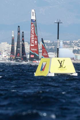 THE LOUIS VUITTON 38TH AMERICA™S CUP PRELIMINARY REGATTA, NAPLES Emirates team New Zeland Alinghi team and Luna Rossa team competes on the second day of the preliminary regatta for the 38th Louis Vuitton America™s Cup in the Gulf of Naples, Campania, Italy, on September 26, 2026. The Naples preliminary regatta gives the competing teams their first opportunity to test their AC40 one-design yachts ahead of the 38th America™s Cup, which will be held in Naples in 2027. _BPH4934 Copyright: xAntonioxBalascox