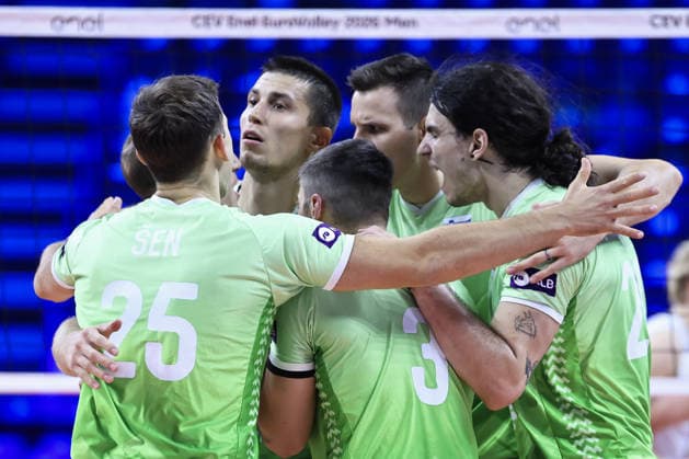 IPA89001455 - Celebration by 20 Nik Mujanovic (Slovenia) and his teammates during the bronze medal match of the CEV Enel EuroVolley 2026 between Slovenia and Finland at the Unipol Forum in Milan, Italy, on September 26, 2026, during EuroVolley 2026 - Bronze Medal Match - Finland vs. Slovenia, CEV EuroVolley Men’s match in Assago (MI), Italy, September 26, 2026  Copyright: xValerioxOrigo IPAxSportx xx IPA89001455