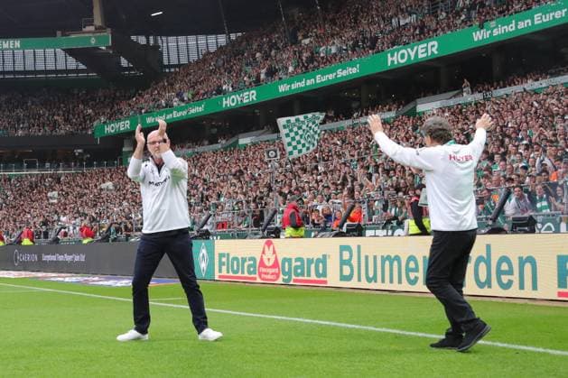 September 26, 2026, Soccer, FBL Men, Friendly Match, 100 Years of Weserstadion, Werder Legends 2026 Showdown, Werder Legends vs. Real Madrid Leyendas Feature Highlights Coach Thomas Schaaf (Werder Legends) and Coach Otto Rehhagel (Werder Legends) Photo: nordphoto GmbH, Tauchnitz, Bremen, Weserstadion, Bremen, Germany Copyright: xnordphotoxGmbHx xTauchnitzx