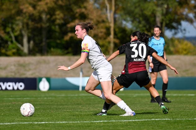 September 25, 2026, Soccer, 1st Round of the 2026–2027 DFB Women s Cup, SG 99 Andernach vs. SC Freiburg: Vanessa Zilligen (15, SG 99 Andernach) dribbles past Ilayda Acikgöz (30, SC Freiburg)