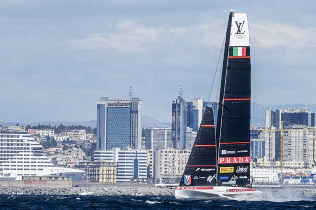 OTHER - Sailing - The Louis Vuitton 38th America s Cup Preliminary Regatta in Naples Photo by IPA ABACAPRESS.COM89001453 - The Luna Rossa team competes on the second day of the preliminary regatta for the 38th Louis Vuitton America s Cup in the Gulf of Naples, Campania, Italy, on September 26, 2026. The Naples preliminary regatta gives the competing teams their first opportunity to test their AC40 one-design yachts ahead of the 38th America s Cup, which will be held in Naples in 2027. Napoli Italy  Copyright: xIPAxSport ABACAx