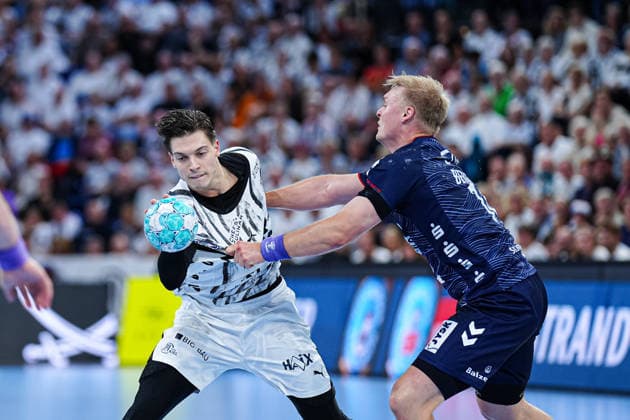 Domen Makuc, THW Kiel, 35; Emil Bergholt, SG Flensburg Handewitt, 14 (GER); THW Kiel vs. SG Flensburg Handewitt, Handball, 1st Bundesliga, Matchday 6, 2026–2027 Season, September 26, 2026 GER, THW Kiel vs. SG Flensburg Handewitt, Handball, 1st Bundesliga, Matchday 6, 2026–2027 season, September 26, 2026 Kiel Copyright: xEibner-Pressefoto MarcelxvonxFehrnx EP_MFN