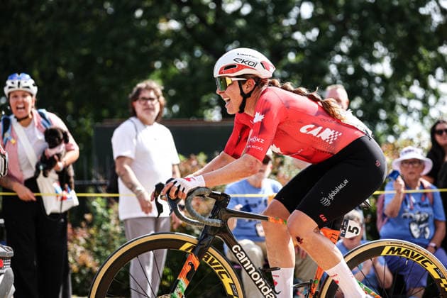 2026 UCI Road World Championships Picture by Alex Whitehead SWpix.com - 26 09 2026 - Cycling - 2026 UCI Road World Championships - MontrÃ al, Canada - Women Elite Road Race - Alison Jackson (Canada) MontrÃ al Avenue du Parc Canada Copyright: x xSWpix.comx(t axPhotographyxHubxLtd)xAlexxWhitehead SWpix.comx SWP-3521-4242