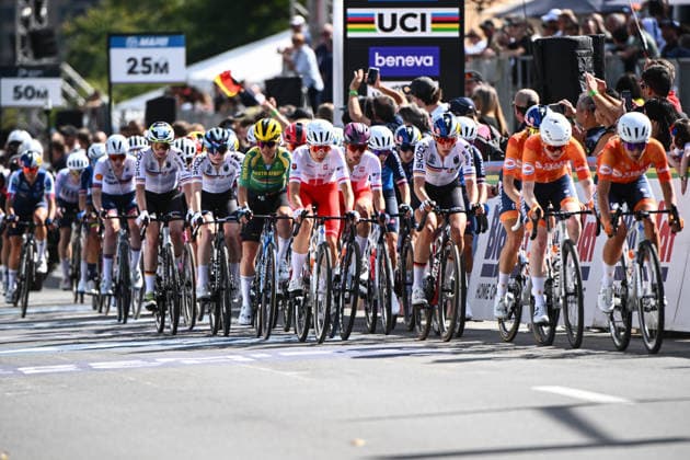 2026 UCI Road World Championships Picture by Simon Wilkinson SWpix.com - 26 09 2026 - Cycling - 2026 UCI Road World Championships - MontrÃ al, Canada - Women Elite Road Race - Kasia Niewiadoma-Phinney (Poland), Franziska Koch (Germany), Puck Pieterse (Netherlands) MontrÃ al Avenue du Parc Canada Copyright: x xSWpix.comx(t axPhotographyxHubxLtd)xSimonxWilkinson SWpix.comx SWP-3521-4252