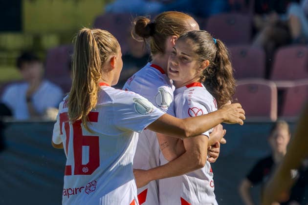 Ingolstadt, Germany, September 26, 2026, 2026–2027 DFB Women’s Cup, First Round: FC Ingolstadt 04 0–1 FSV Mainz 05. Pictured, third from the left: goal scorer Vital Kats of FSV celebrating her goal to make it 1–2 with Leonie Stöhr (Stoehr) of FSV and Lara Martin of FSV. DFL and DFB regulations prohibit any use of photographs as image sequences and or quasi-video. ESV Stadion Bayern Copyright: xFotostandx xSchäferx