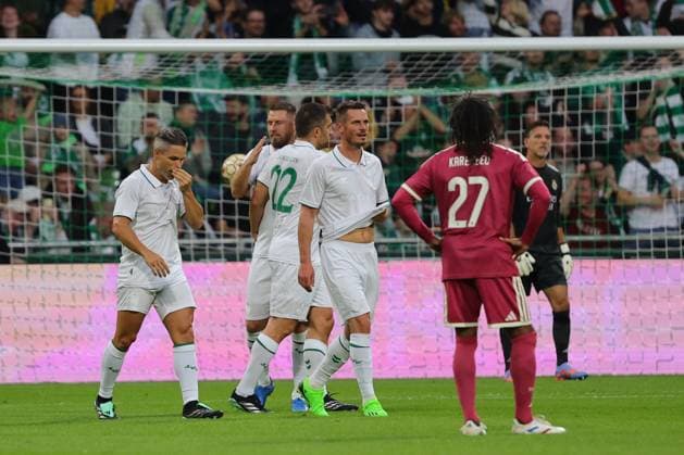 September 26, 2026, Soccer, FBL Men, Friendly Match, 100 Years of the Weserstadion, Werder Legends vs. Real Madrid Legends 2026, Werder Legends vs. Real Madrid Leyendas, Goal Celebration, Cheering, Goal Scorer(s), Sokratis, Werder Legends celebrate the goal that tied the game at 1–1, Photo: nordphoto GmbH, Tauchnitz, Bremen, Weserstadion, Bremen, Germany Copyright: xnordphotoxGmbHx xTauchnitzx