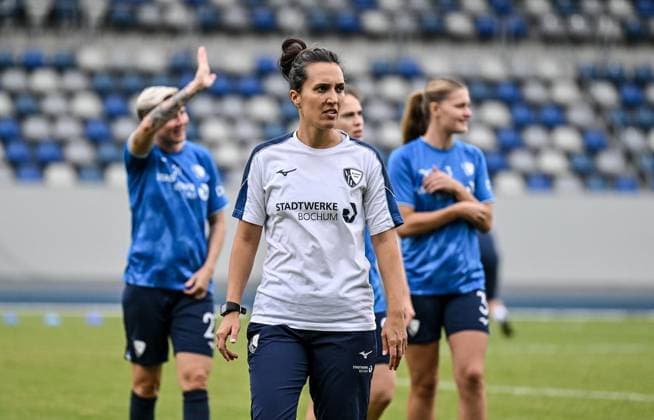 Women s Soccer DFB Cup 1st Round: VfL Bochum vs. SV Werder Bremen ** FOR EDITORIAL USE ONLY ** EDITORIAL USE ONLY ** p VfL Bochum, in blue, will play against SV Werder Bremen, in pink, on Saturday, September 26, 2026, in the Women s Soccer DFB Cup main round at Lohrheide Stadium in Bochum, Germany (North Rhine-Westphalia, Bochum). Copyright VladimirxWegener Copyright: VladimirxWegener doc87rt5xcq0ci1bwypyrk7 ,EDITORIAL USE ONLY Copyright: VladimirxWegener