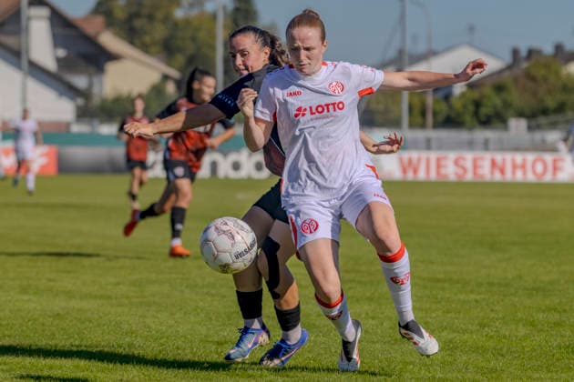 Ingolstadt, Germany, September 26, 2026, 2026–2027 DFB Women’s Cup, First Round: FC Ingolstadt 04 vs. 1 FSV Mainz 05. Pictured, from left, in a tackle: Mara Winter (FCI) and Leonie Stöhr (FSV). DFL and DFB regulations prohibit any use of photographs as image sequences and or quasi-video. ESV Stadion Bayern Copyright: xFotostandx xSchäferx